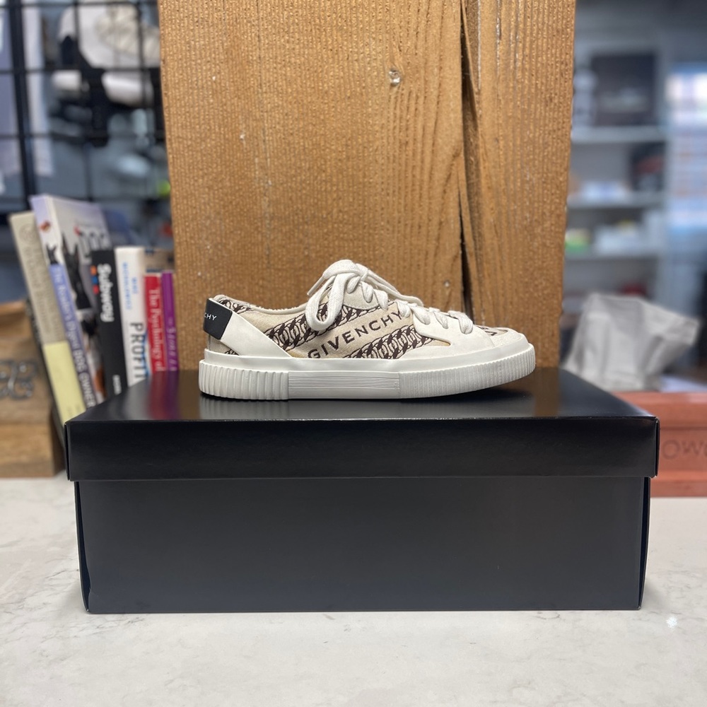 Givenchy brown/white leather and canvas chain tennis light sneakers size 5